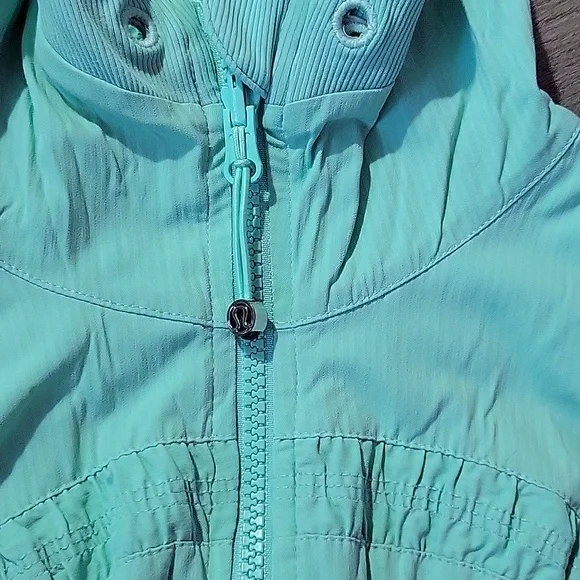 Coat - Picture 3 of 6